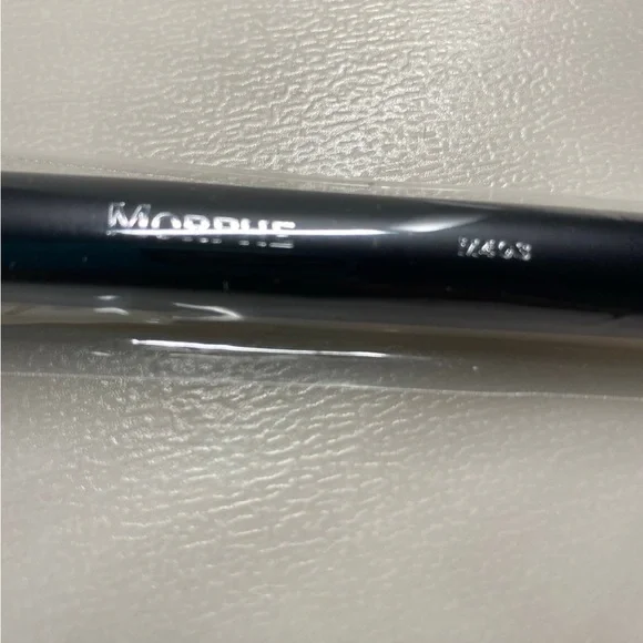 Morphe M403 chisel brush - Picture 2 of 4